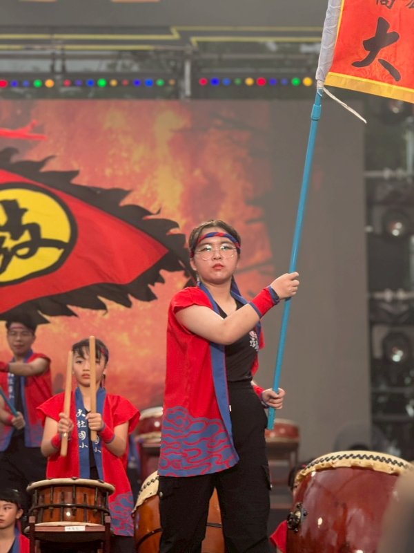 我上電視了！大社國小太鼓隊嗨翻超級夜總會。