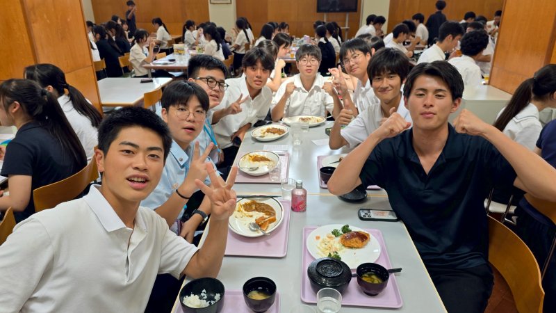 左營高中跨海首訪明治高校展，國際教育再添新頁。（左營高中提供）