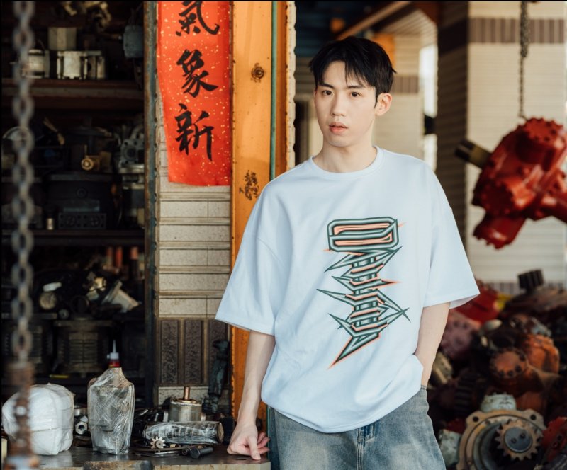 工業城市起家的高雄就連巷口的五金行都很好拍。(文化局提供)