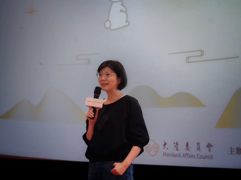 策進會董事長賴秀如致詞。