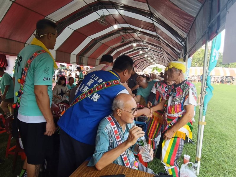 阿美族豐年祭。今年以「聚」為核心主題，象徵族人凝聚團結，共享豐收與生命的喜悅。