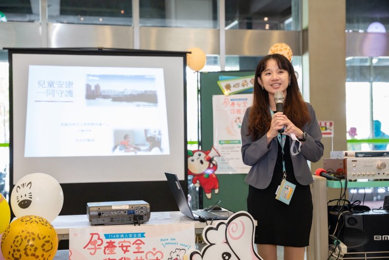 兒少保中心徐美欣主任進行兒童安全照護的演講。（高雄長庚提供）