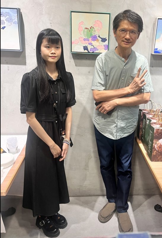 吳秉頤是高師大美術系研究所研究生，這次的展出，美術系老師、藝術家阿不拉也極力推薦