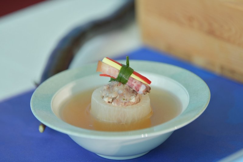 藍帶主廚進客庄！法式風土餐桌翻轉高雄客家味。（高雄市客家事務委員會提供）