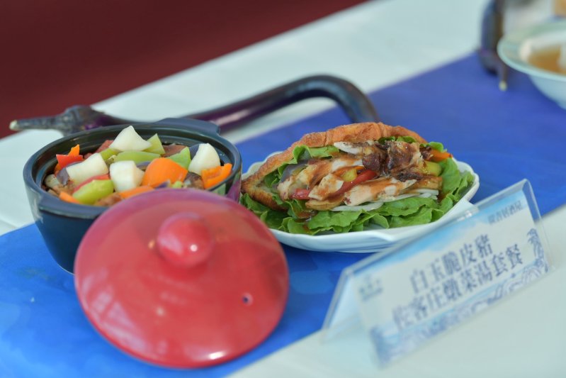 藍帶主廚進客庄！法式風土餐桌翻轉高雄客家味。（高雄市客家事務委員會提供）