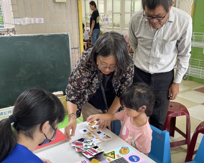 阿公阿嬤玩翻天！樹德家商帶幼兒園共度超萌重陽趴。