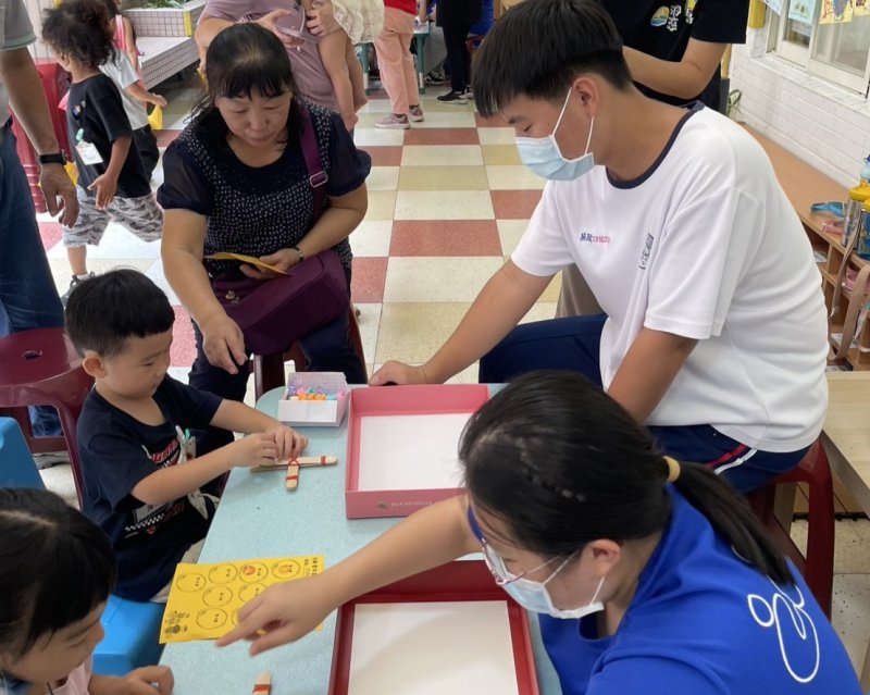阿公阿嬤玩翻天！樹德家商帶幼兒園共度超萌重陽趴。