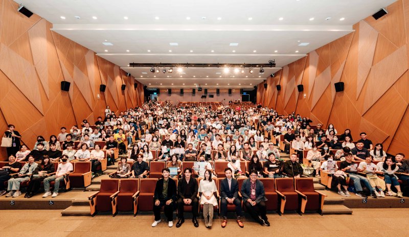 開幕片《左撇子女孩》映後大合照