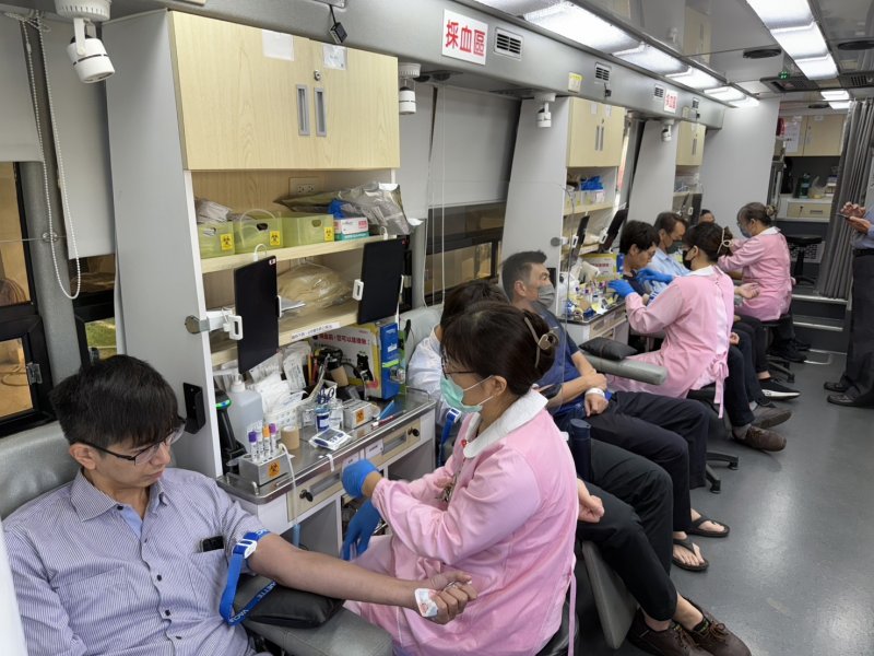 中油大林煉油廠熱血捐血，96位油人挽袖送暖