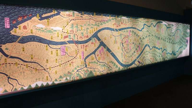 藝術家林建志繪製《高屏溪流域人文信仰圖》五公尺巨幅輸出。(高史博提供)