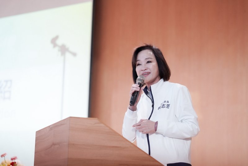 立法委員 柯志恩 致詞。