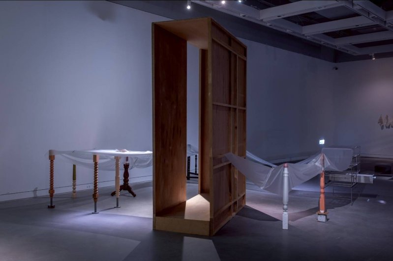 _《2026高雄獎》聚和國際環境永續特別獎由簡莉芸以〈分岔的情境：遺忘與書寫〉獲選。