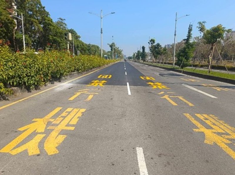 M10人孔 翠華路 (華榮路與東門路之間)