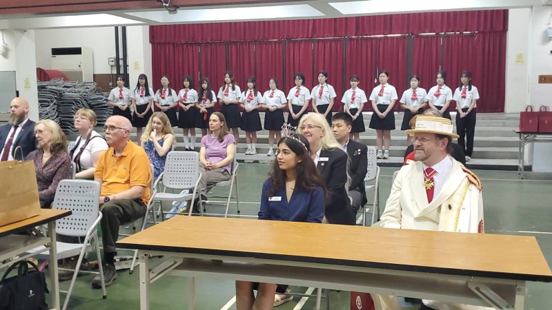 15位禮賓隊學生共同參與交流活動。(漾新聞記者陳雯萍攝)