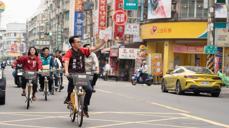 TeamKaohsiung騎聚鳳山相挺林智鴻　老將新枝壓軸衝刺。