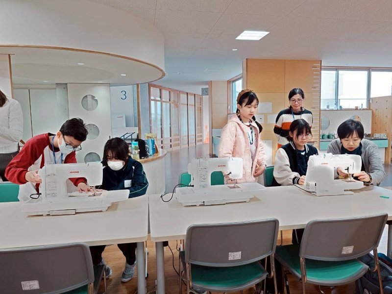 參訪日本四葉小學校-布藝體驗交流 參訪日本四葉小學校-布藝體驗交流