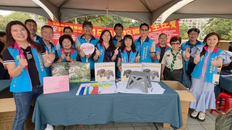 高雄市各級家長會長協會又成功的舉辦全市學生寫生比賽，對藝術教育貢獻卓著。(漾新聞記者陳雯萍攝)