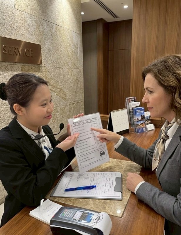 第二名 黎于葇同學旅館接待與外國客人應對。