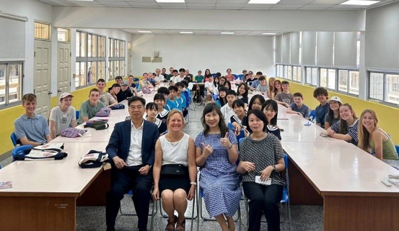 美國猶他州的格林峽谷高中Green Canyon High School，由Judy老師帶領23位學生及7位家長共31人組成訪問團，展開一場融合音樂、科技與運動的跨文化學習旅程。(漾新聞記者陳雯萍翻攝)