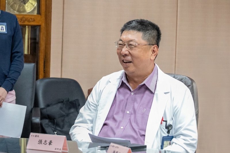 臺大醫院與樹人醫專簽署策略聯盟合作備忘錄 攜手培育醫事人才　共創產學合作新典範-張志豪副院長。