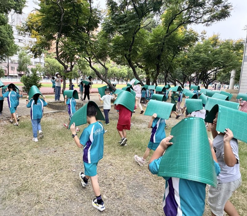 今天921,正興國小、河堤國小地震防災演練。 今天921,正興國小、河堤國小地震防災演練。