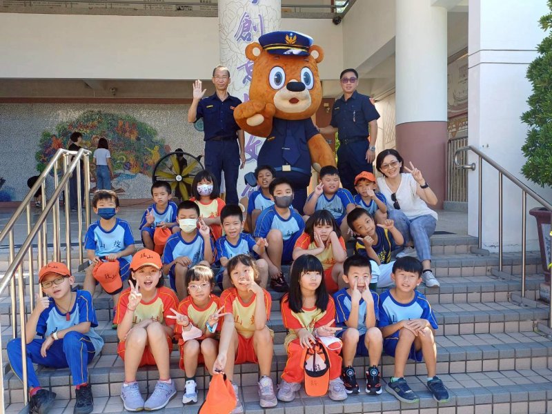 漾新聞|大卡車進校園 雄古力娃娃助陣交通安全體驗