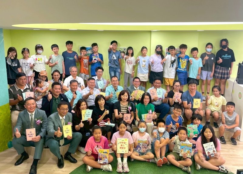 漾新聞|岡山國小喜迎玉山圖書館 學童樂享繽紛閱讀城堡
