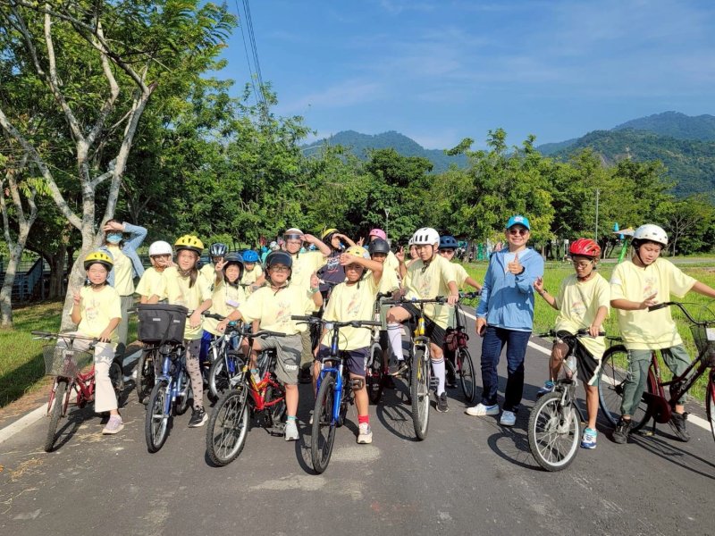 漾新聞｜騎上美濃的風景　美濃國小孩子化身小小騎士　從汗水中學會禮讓與自信