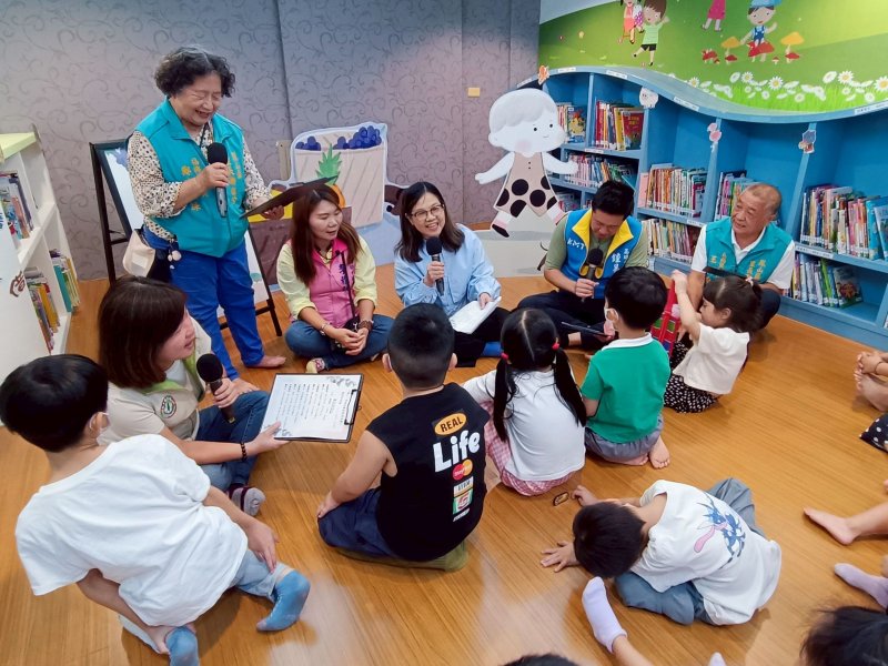 漾新聞|鳳山驚喜亮點！台語專區暖心啟用吸引親子湧入