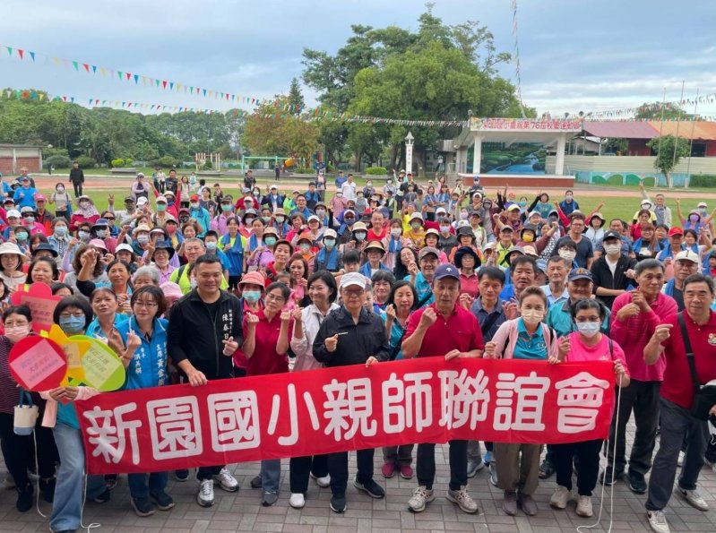 漾新聞|親近土地 大步向前 鄉親攜老扶幼齊步走