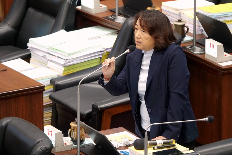 漾新聞｜帶狀疱疹痛如刀割？李雅芬籲補助弱勢施打疫苗　陳其邁允諾研訂辦法