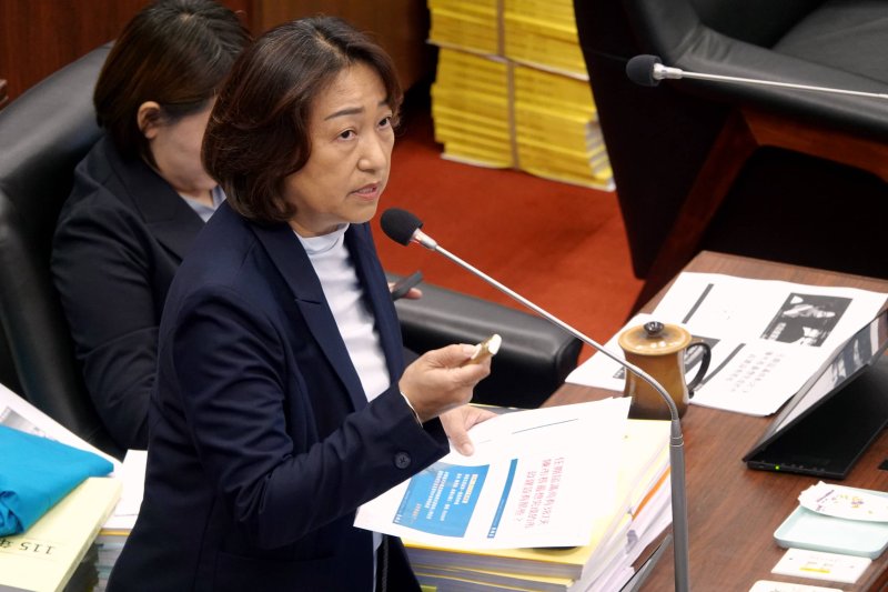 漾新聞｜長照3.0明年上路！李雅芬籲補強制度缺口　陳其邁同意全面檢討