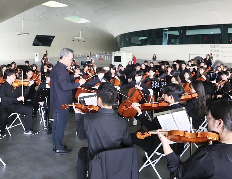 漾新聞｜全國高校音樂聯展進駐衛武營　六百學子合奏青春交響