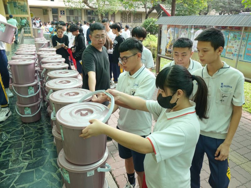 漾新聞| 化危機為教育轉機  中山工商推動廚餘減量，啟動「愛臺灣的新生活運動」