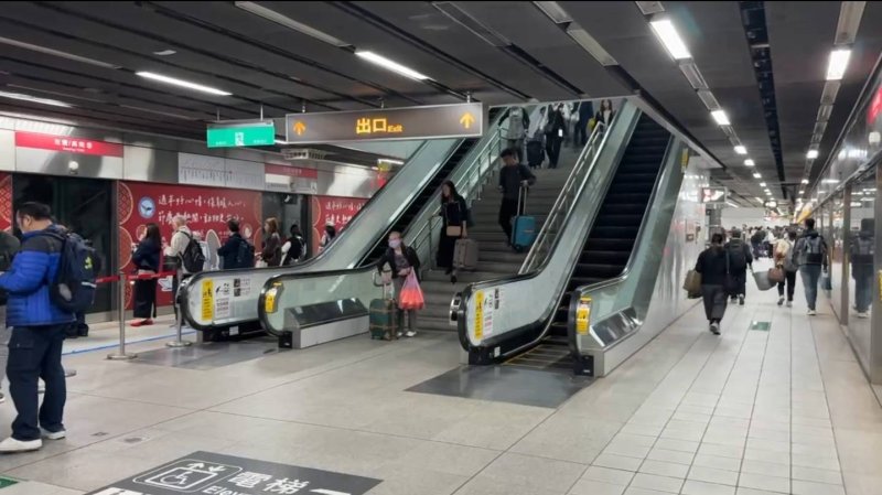 漾新聞｜警鈴大作電力跳脫　高鐵左營站昨夜一度電梯手扶梯停擺