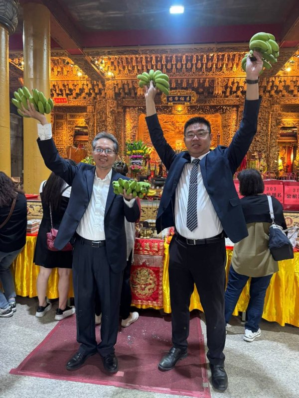 漾新聞｜鳳山高中祈福迎學測　校長家長會赴仙公廟為高三集氣