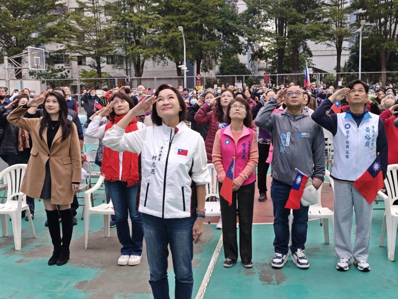 漾新聞｜相約明年市府前升旗　柯志恩元旦連跑國宅釋出勝選宣示