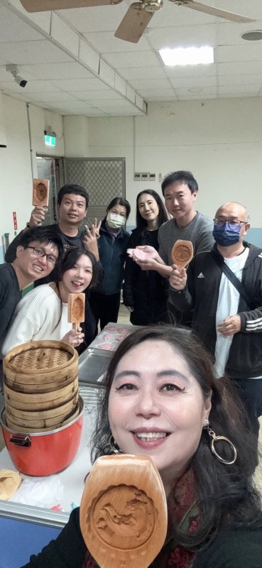 漾新聞｜揉進祝福與文化　裕誠幼兒園紅龜粿共學暖親子