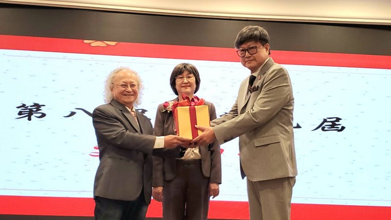 漾新聞｜宏儒補習班創辦人橋牌國手吳清亮接棒高師大校友會第九屆理事長