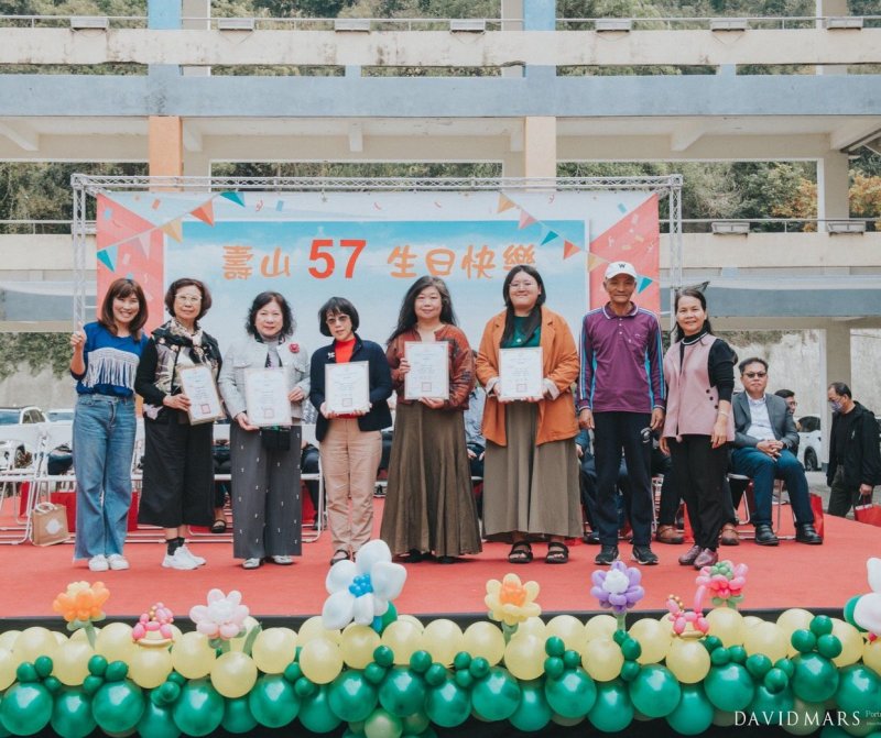 漾新聞｜金馬紀錄片《種土》走進校園　20幅畫作在壽山國中種下永續的根