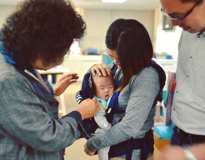 漾新聞｜包場挺《大濛》追票房破億　林智鴻憶花媽民主勇敢