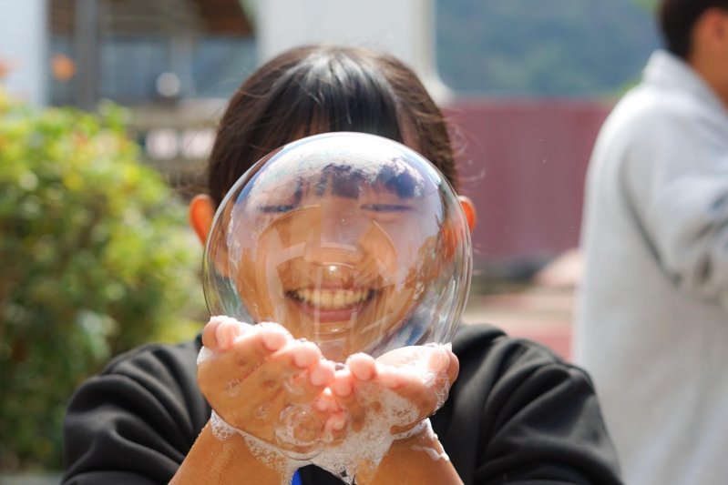 漾新聞｜夜光實驗點亮原鄉教室　高大科普營隊寒假走進桃源