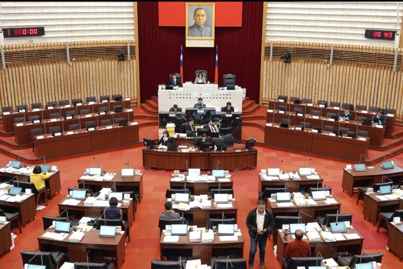 漾新聞｜康裕成敲槌審定115總預算 高雄建設進入關鍵期