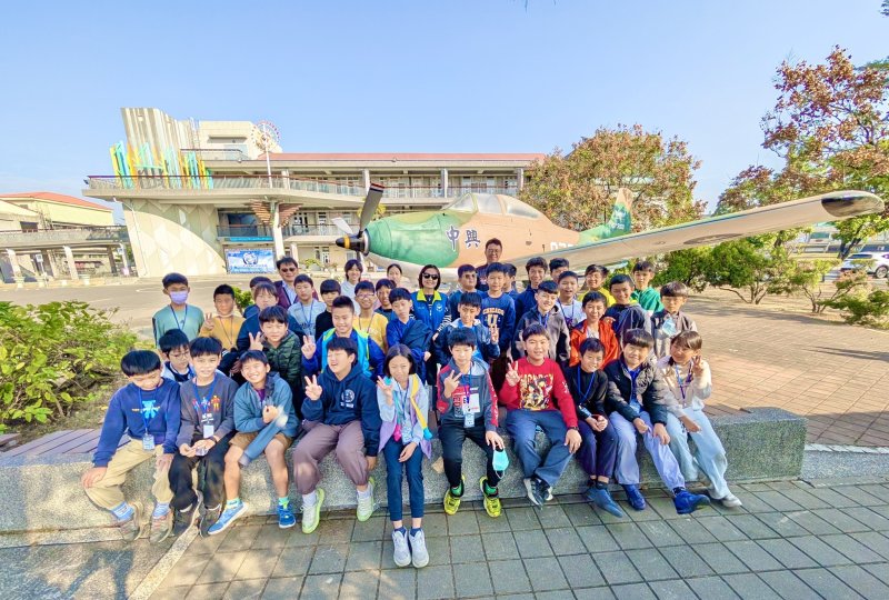 漾新聞｜中興號整新亮相再起飛　兆湘國小寒假最夯航空打卡點