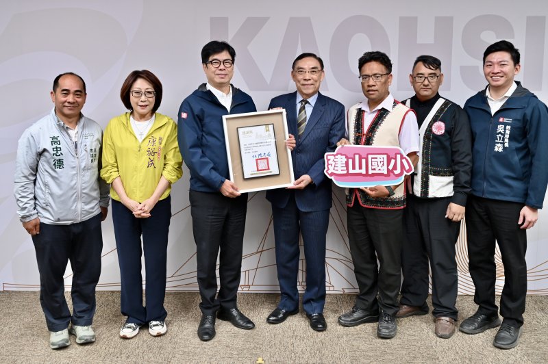 漾新聞｜陳其邁表揚建山、後勁學子發光　春節整備同步啟動