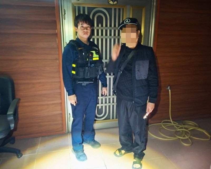 漾新聞|警尋獲騎單車迷途老翁護送返家