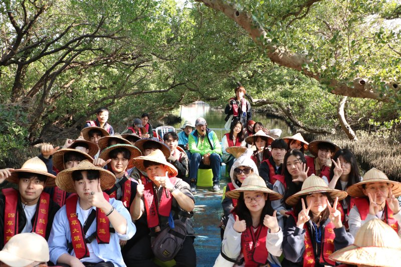 漾新聞|韓國慶熙大學冬季專班訪高雄大學 深度走讀南台灣文化