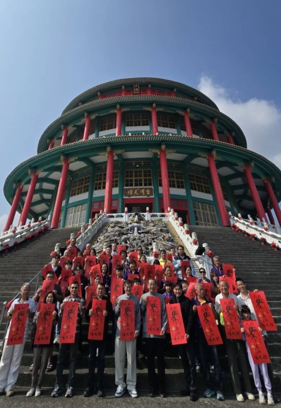 漾新聞｜天壇初一迎春發財春聯天公爐加持開運