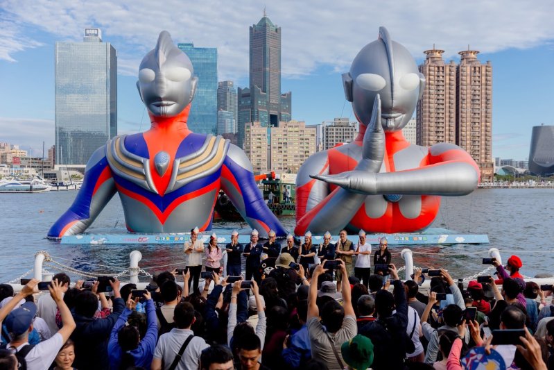 漾新聞|2026高雄冬日遊樂園創造700萬人次紀錄 超人力霸王跨世代合體告別最暖心