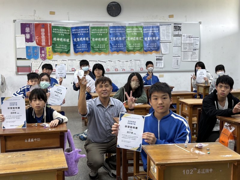 漾新聞｜72學子齊聚美濃解鎖科學奧祕　全民科學週實作營熱鬧登場